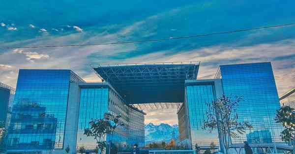 人工智能机器人能听，人工智能机器人能听到你在骂人吗