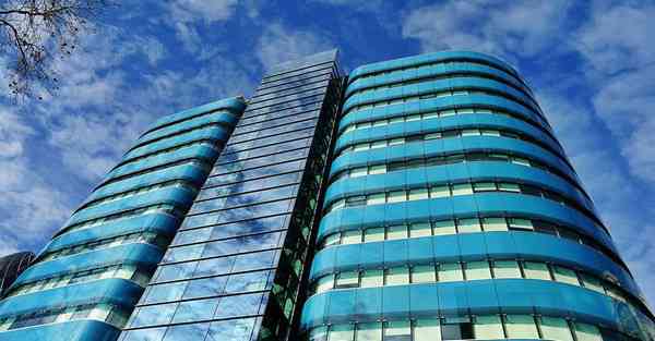 AI技术对于服装行业的影响