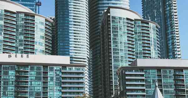 把智能机器人打烂，打造智能机器人