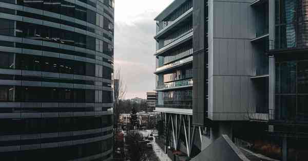 智能机器人实战射击配音 好玩的机器人射击游戏