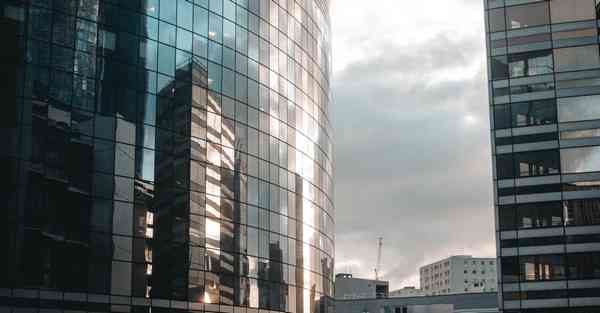 AI绘画对于传统艺术的冲击（AI绘画可以代替传统艺术吗）