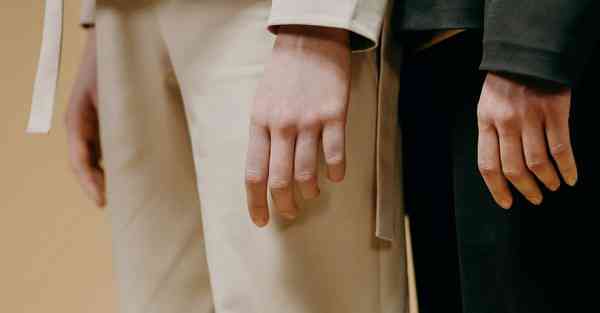 机器人和人工智能领域的关系，机器人和人工智能领域的关系是什么