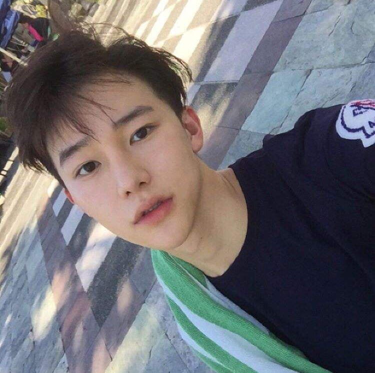 李琼彪俊