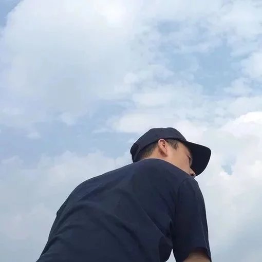 黄悦苛娥
