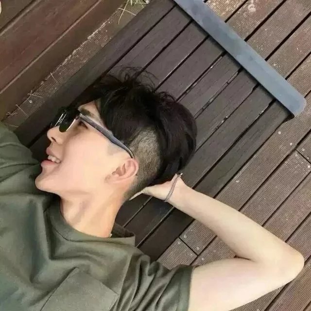 连娴爱厚